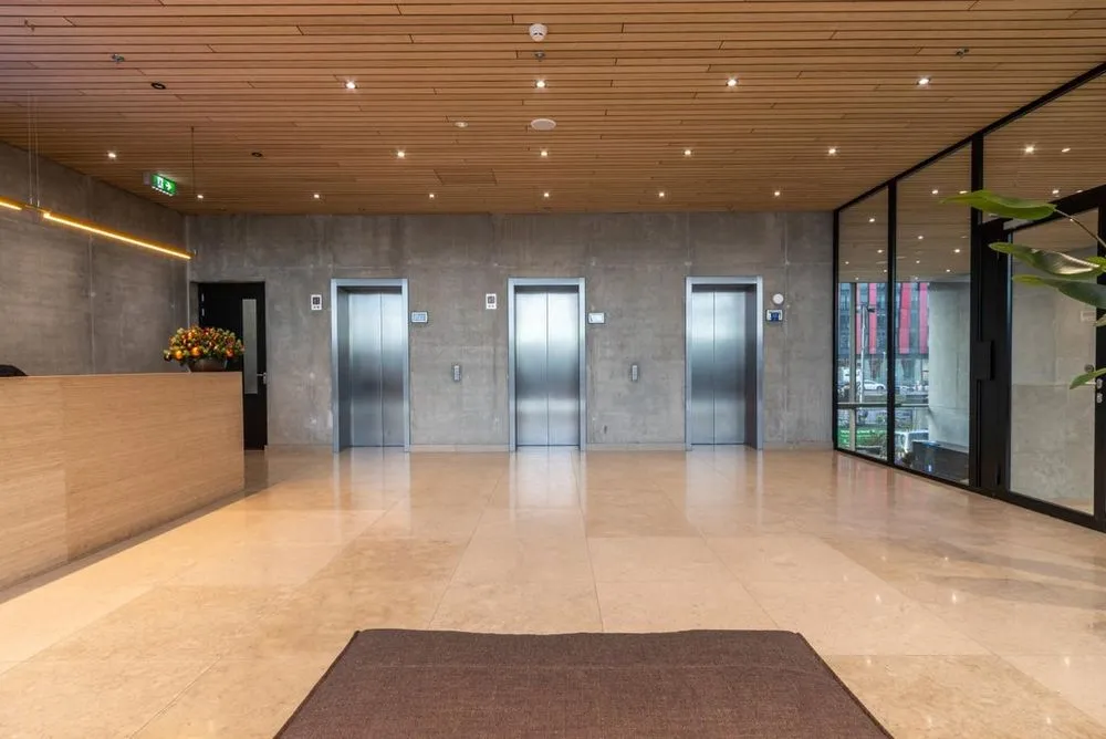 Entrée - Modern Apartment with Balcony in Rotterdam