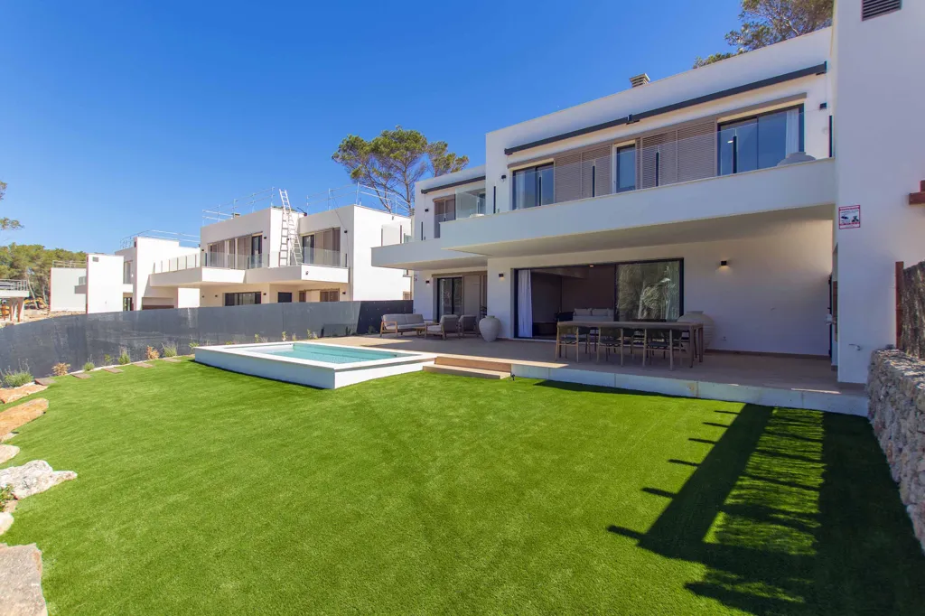 Bassein - New Villa with Private Pool in Es Mercadal