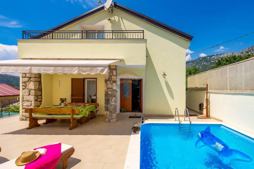 Bassein - Villa with Sea View in Tribalj