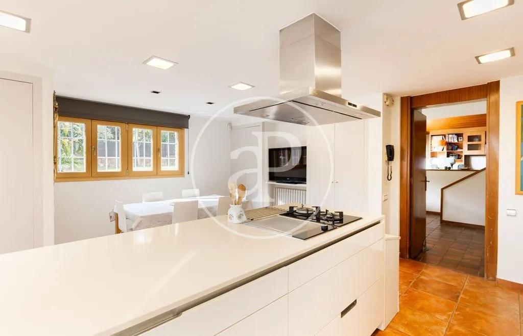 Cucina - Luxury Villa with Pool in Bellaterra, Catalonia