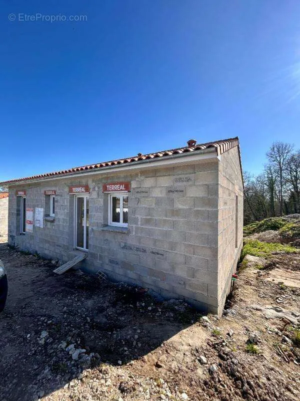 Välivaade - New Flat-Plan House with Terrace in Trélissac
