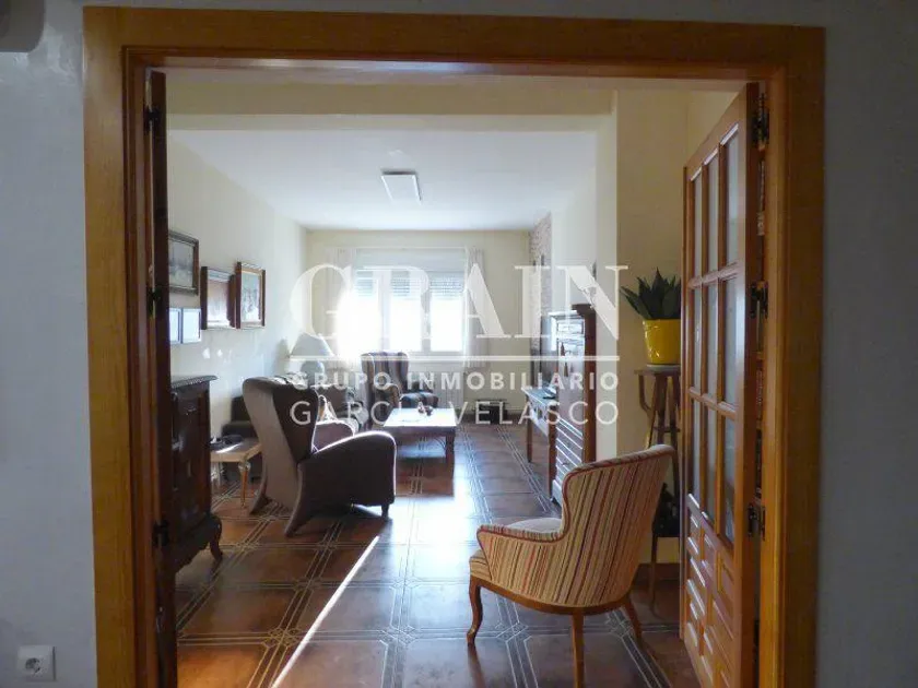 Esik - Chalet with Pool in Albacete