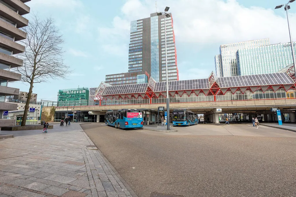 3-Bedroom Gallery Flat with Balcony in Almere Centre