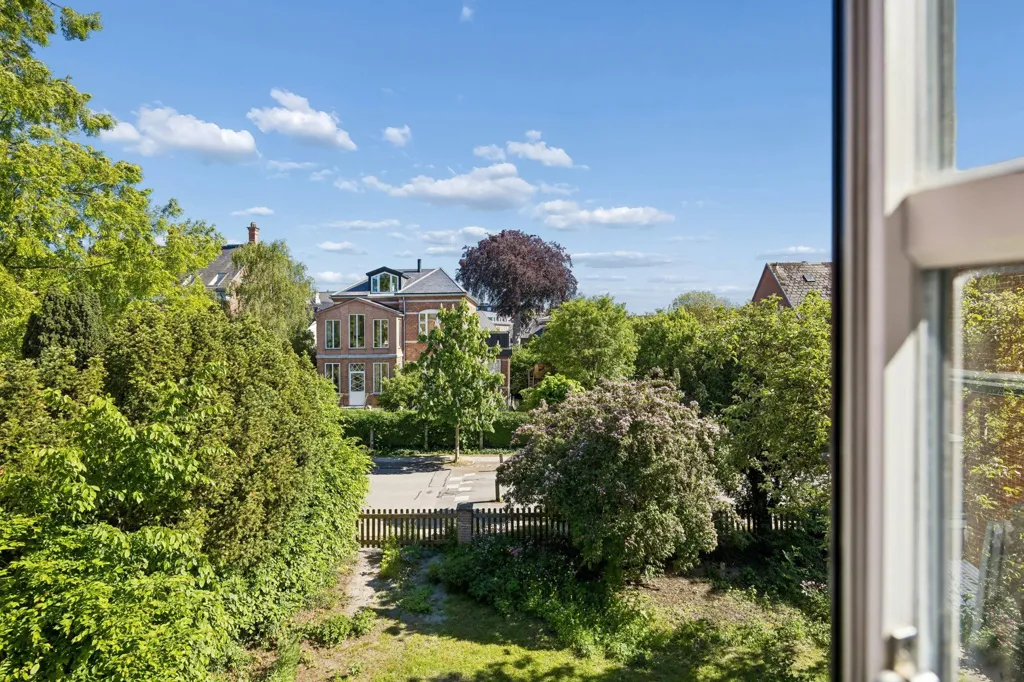 Giardino - Renovated Villa in Eberts Villaby, Copenhagen