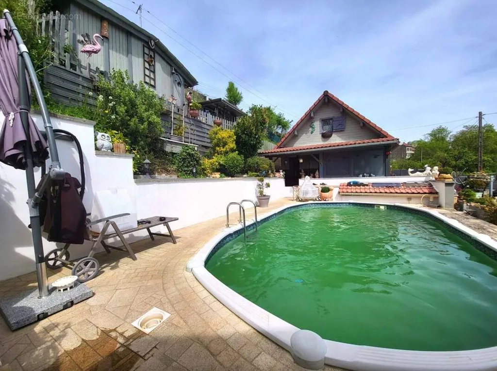 Pool - Quebec-Style Chalet with Pool in Longwy