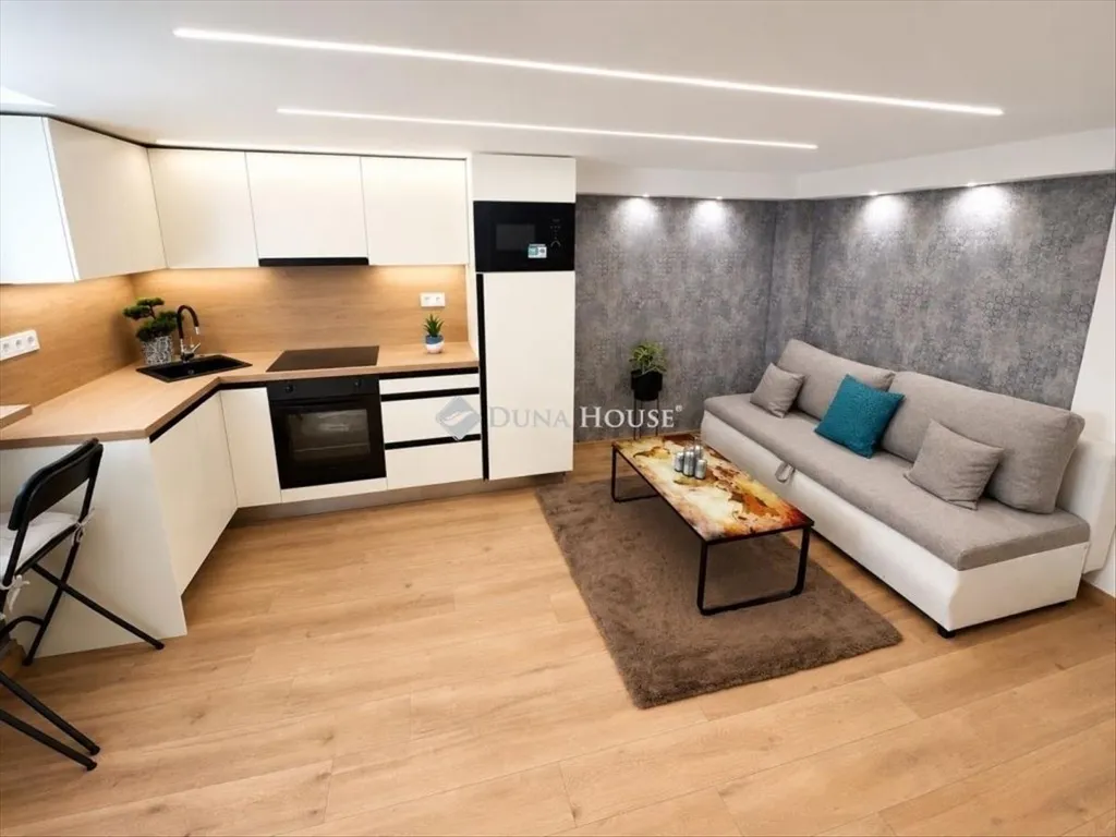 Séjour - Renovated Flat with Garden in Budapest 7th District
