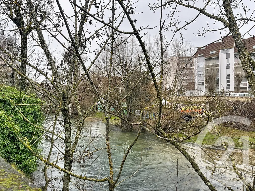 Jardin - Appartement avec Balcon dans le Quartier Cité Gastronomie à Dijon