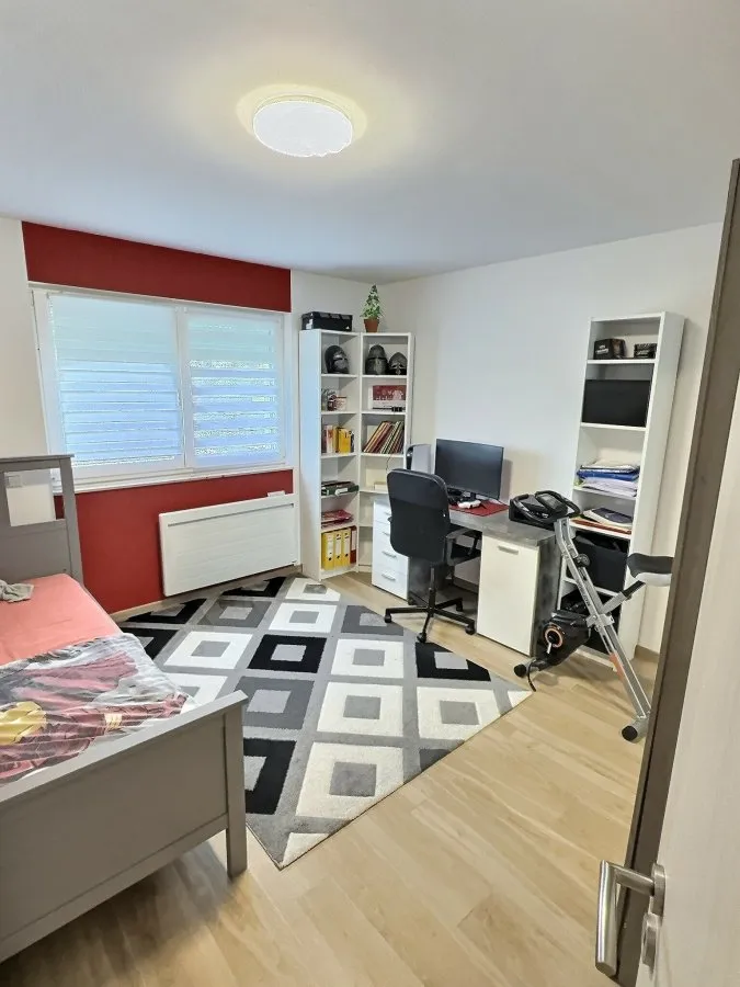 Chambres - Bungalow Rénové avec Panneaux Solaires à Rambrouch
