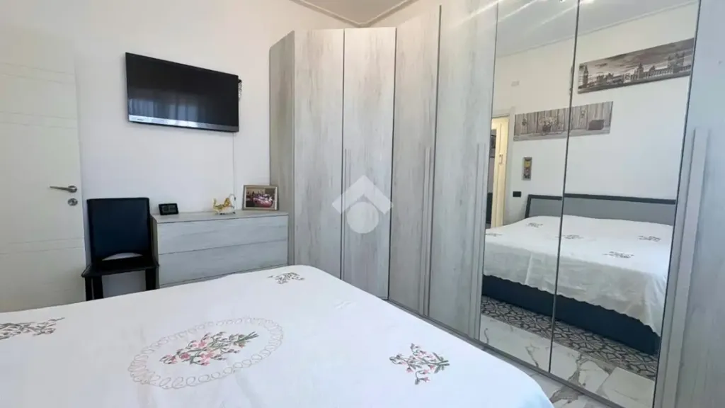 Chambres - Renovated Apartment with Balcony in Ancona