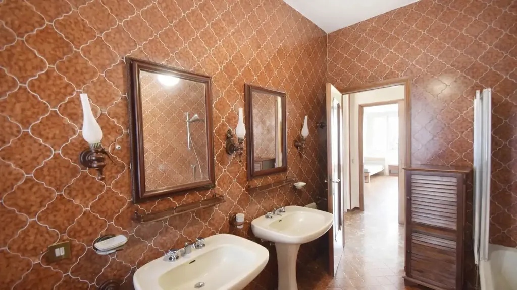 Salles de bain - Spacious Apartment with Balcony in Piacenza