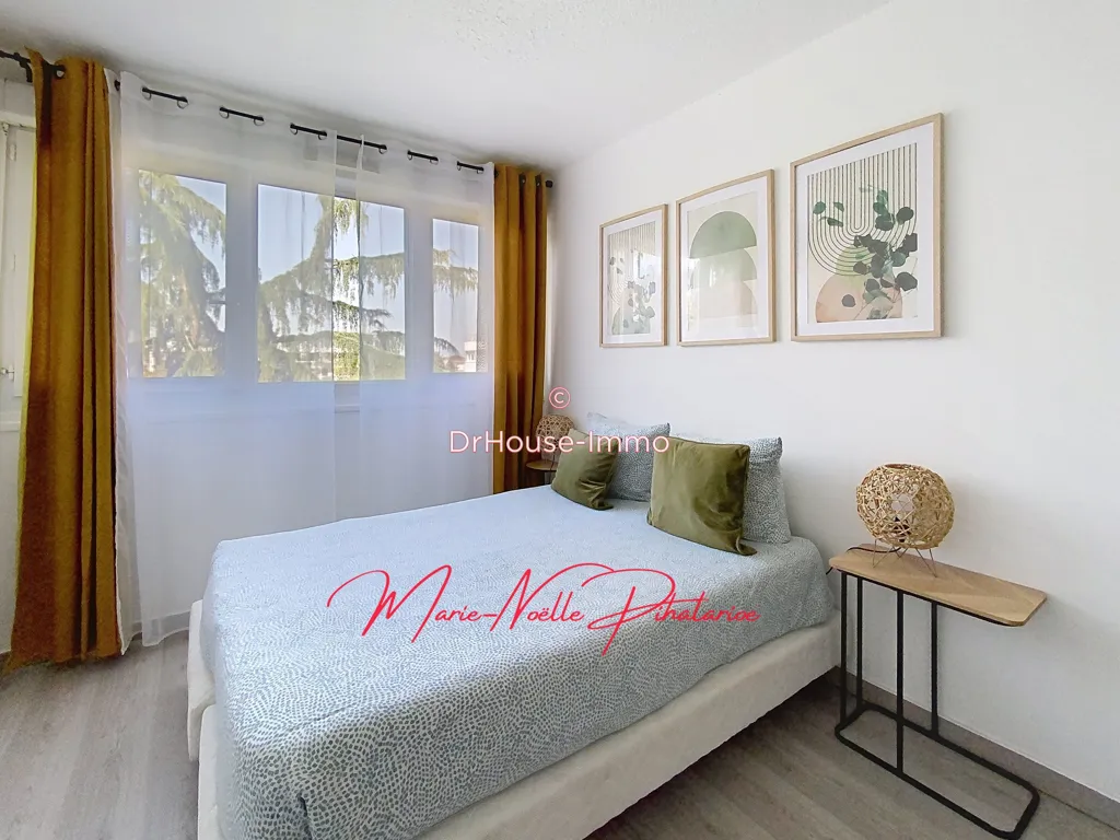 Camere da letto - T3 Flat with Balcony and Park View in Central Location