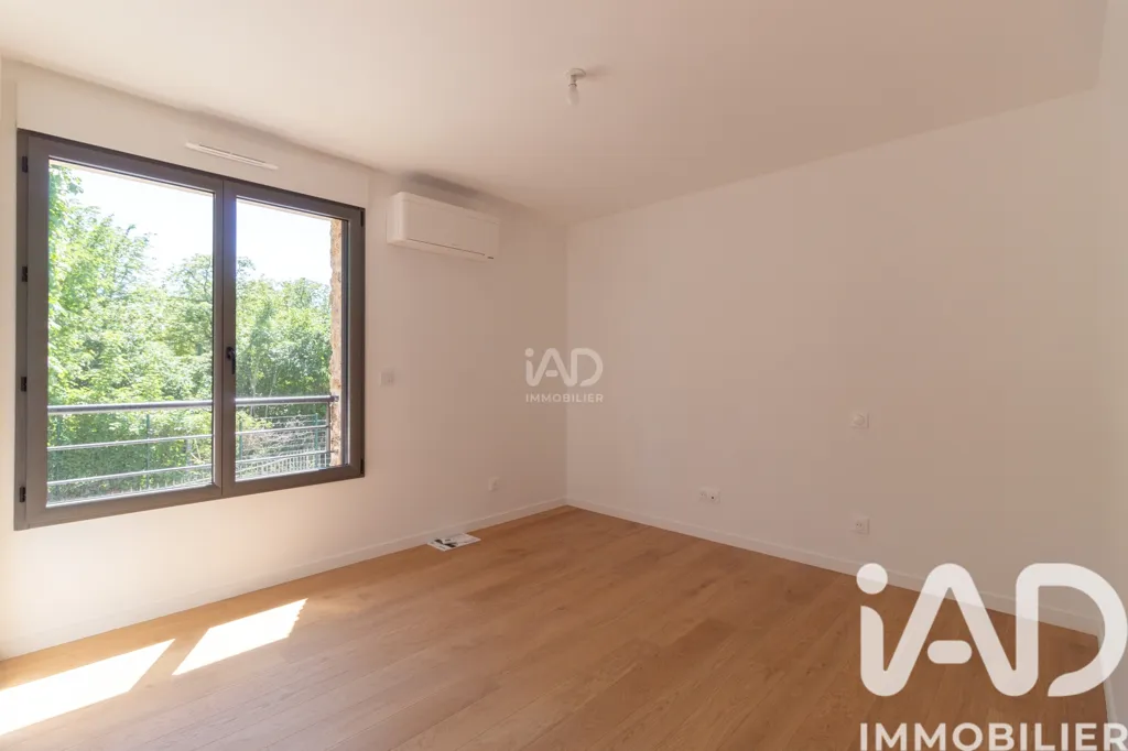 Toad - Contemporary Villa with Rooftop in Saint-Cloud