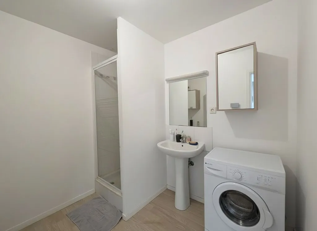 Pesuköök - Ground Floor Flat with Terrace in Dol de Bretagne