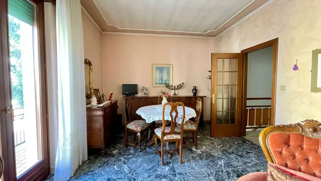 Salle à manger - Versatile Villa Portion in Borgo Roma, Verona