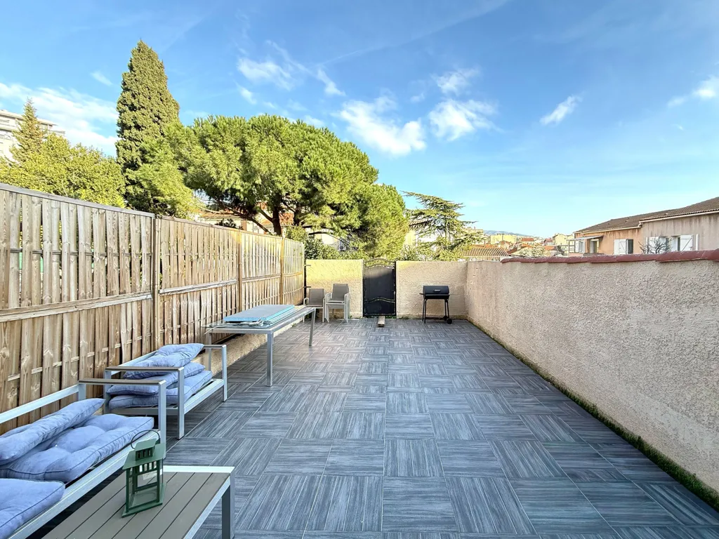 Terrass - House with Large Terrace in Marseille 14th