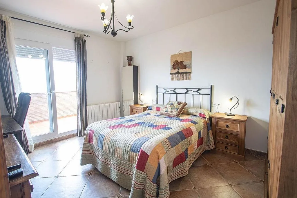 Magamistoad - Chalet with Pool and Terrace in Nívar