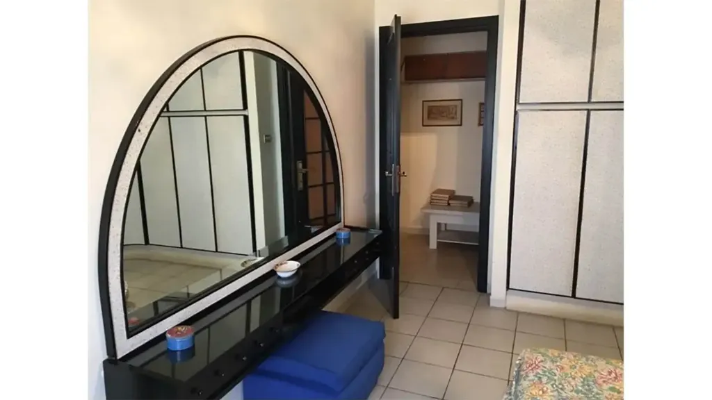 Esik - Spacious Apartment in Quiet Area, Siracusa