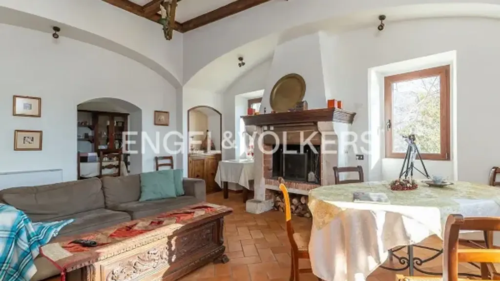 Elutuba - Historic Villa with Pool in Cantalice