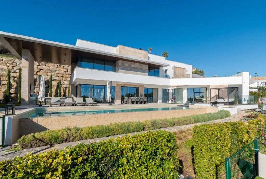 Piscina - Luxury Villa with Pool in Benahavís
