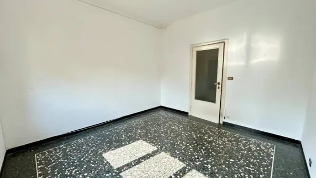 Pièces - Spacious Apartment with Balcony in Acqui Terme