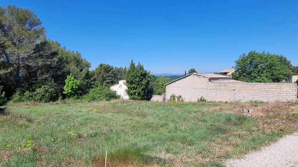 Garden - Constructible Plot with South-West View