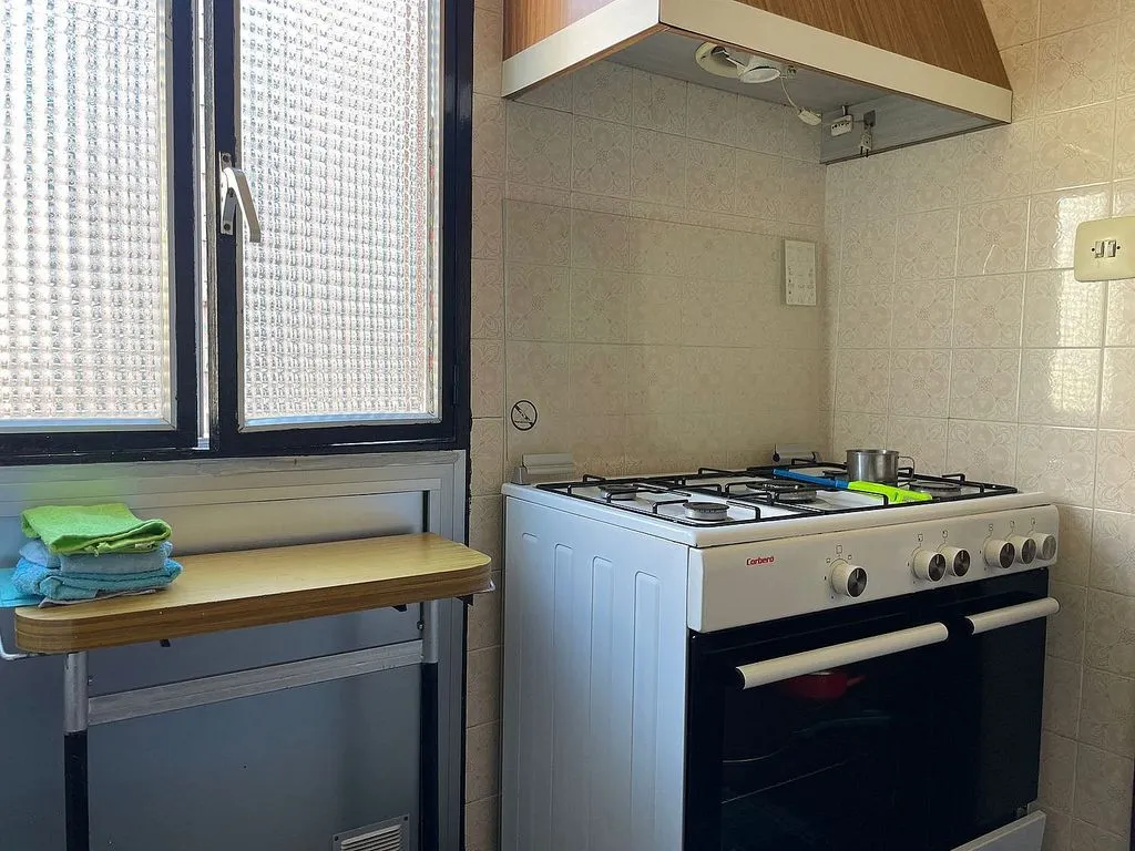 Cuisine - Apartment with Balcony in Sant Adrià de Besos