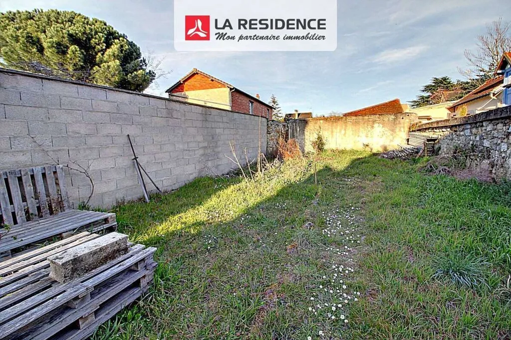 Aed - Charming 2-Bed Flat with Garden in Triel-sur-Seine