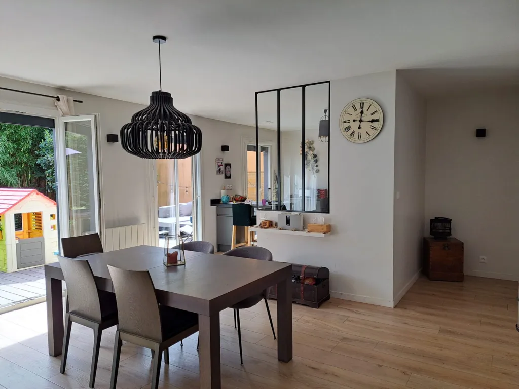 Salle à manger - Maison avec Terrasse et Piscine à Clamart