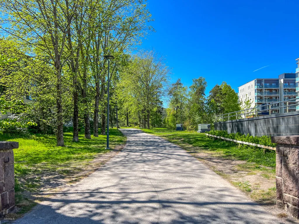 Extérieur - Modern Apartment with Balcony in Niittykumpu, Espoo