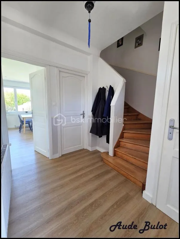 hallway_entrance