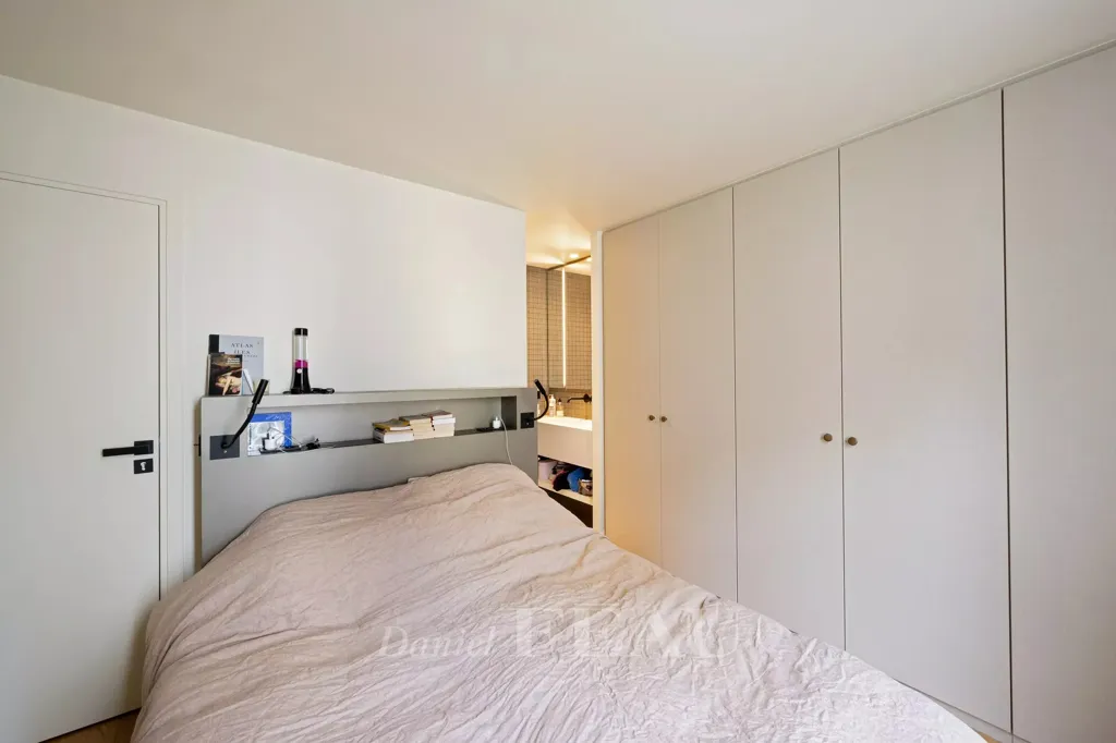 Chambres - Appartement Rénové avec Cuisine Ouverte au 6ème Arrondissement