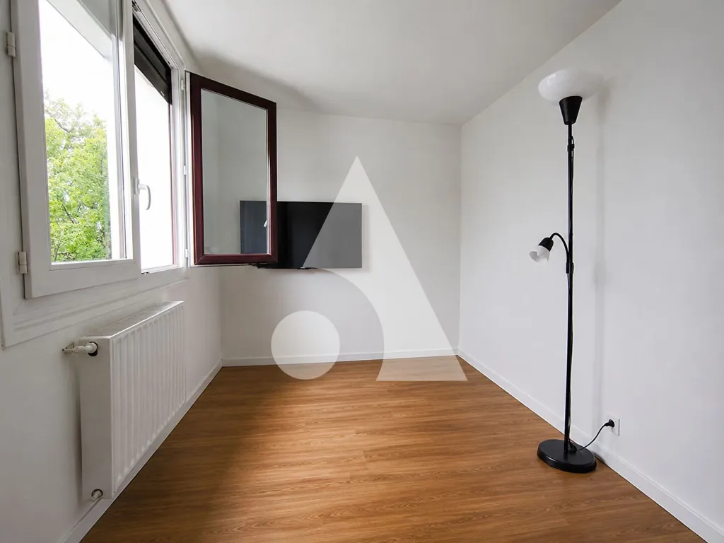 Pièces - Appartement 4 Pièces avec Parking à Franconville