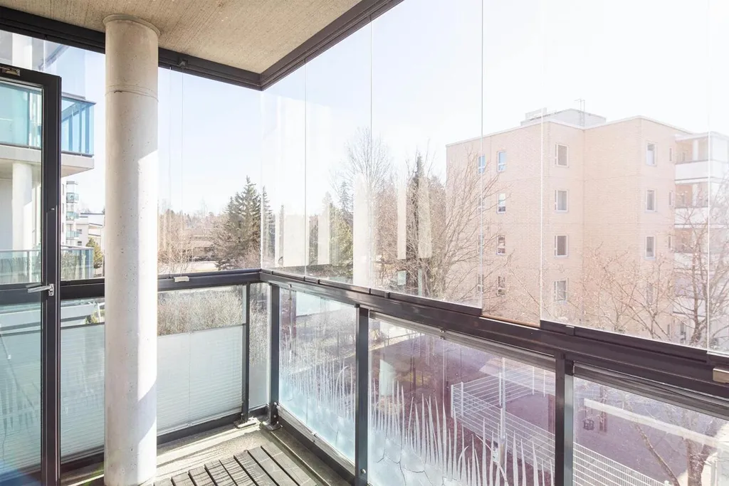 Balcony - Apartment with Balcony in Korso, Vantaa