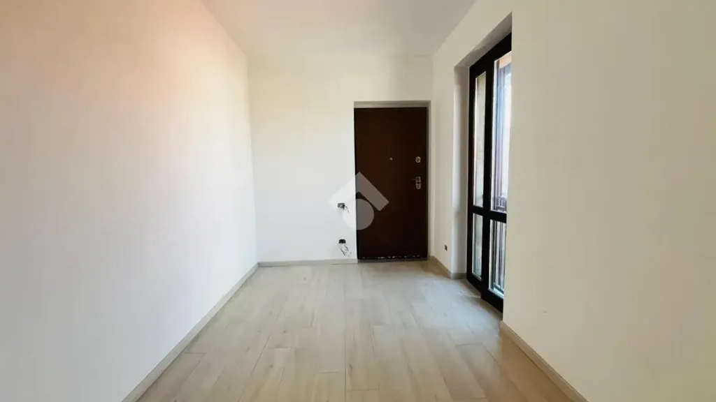 Entrée - Rustic Townhouse with Balcony in Nova Milanese