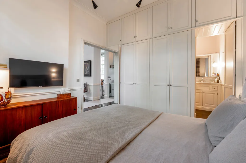 Magamistoad - 1930s Apartment with Garden in Uccle