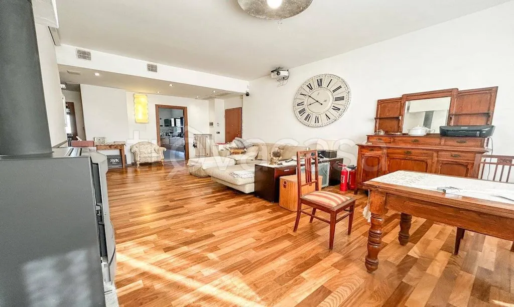 Séjour - Rearranged Apartment with Balcony in Santena