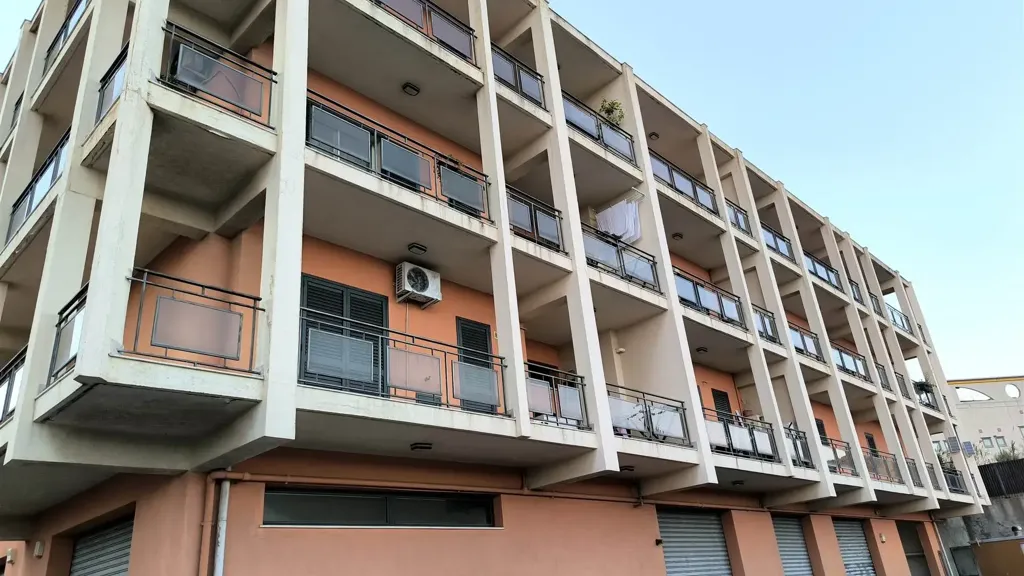 Extérieur - Ground Floor Apartment with Balcony in Messina