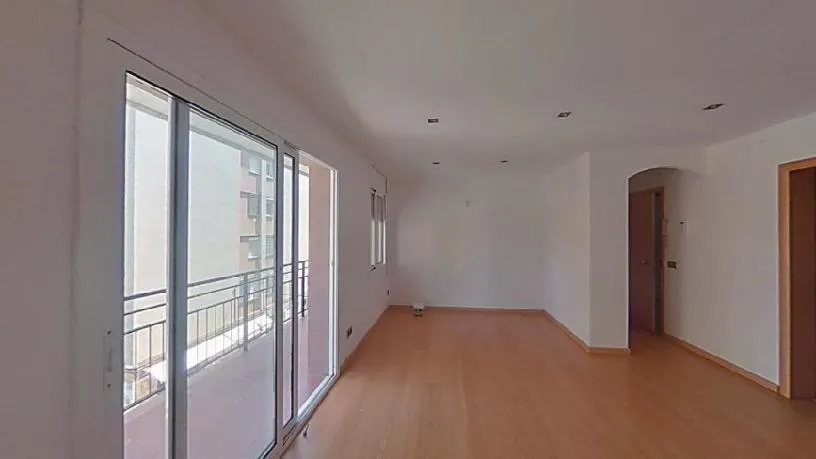 Pièces - Apartment with Central Location in Martorell