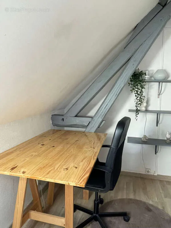 Bureau - Appartement T1bis Meublé au CHU de Rouen