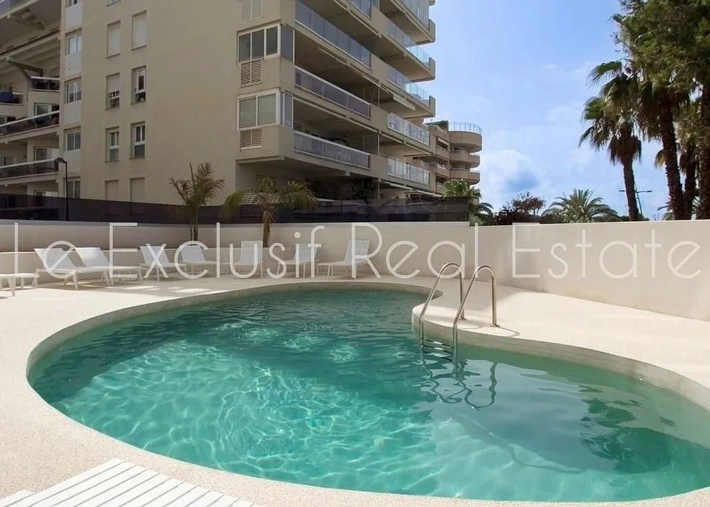 Piscina - Apartment with Pool in Marina Botafoch, Ibiza