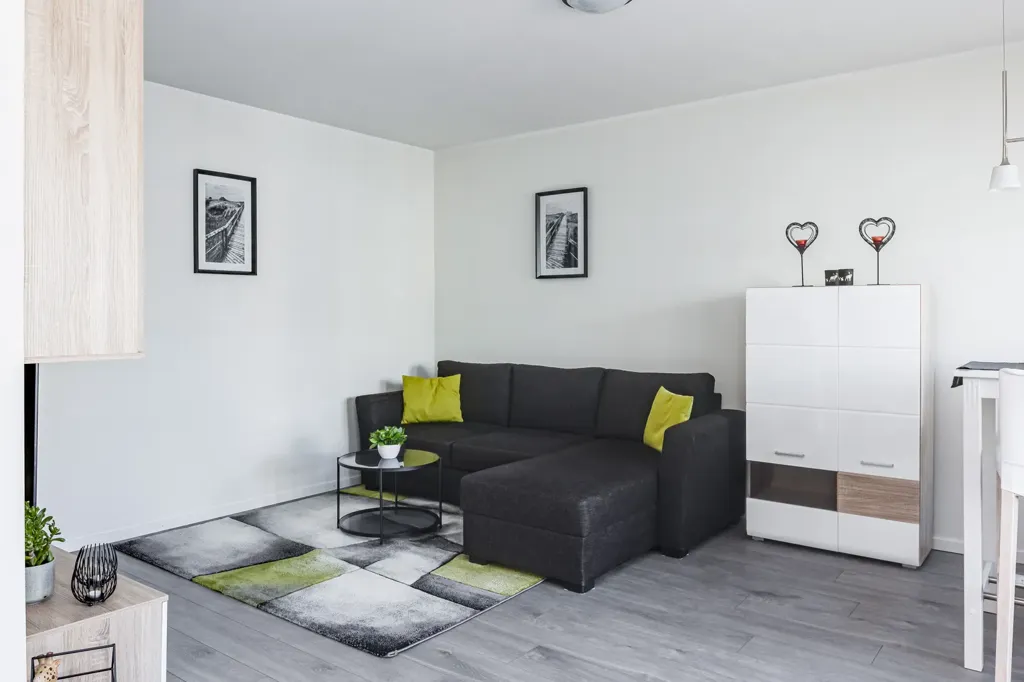 Soggiorno - Renovated Two-Bedroom with Balcony in Halmstad