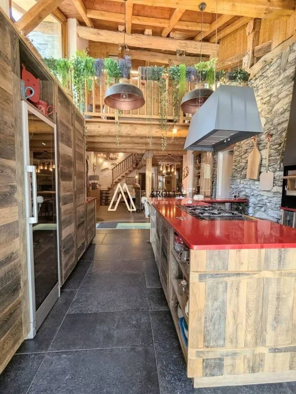 Cuisine - Chalet Luxueux avec Vue Montagne à Bourg-Saint-Maurice