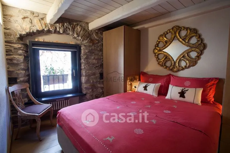 Chambres - Refurbished Triplex with Balcony in Courmayeur