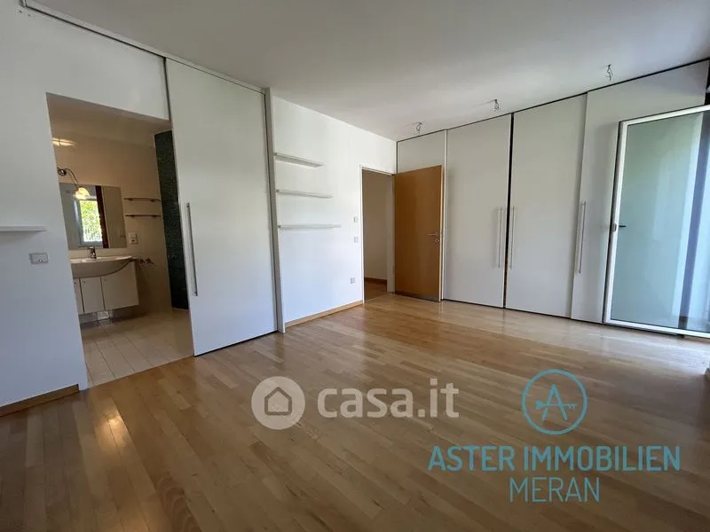 Magamistoad - Villa with Extensive Garden in Lana