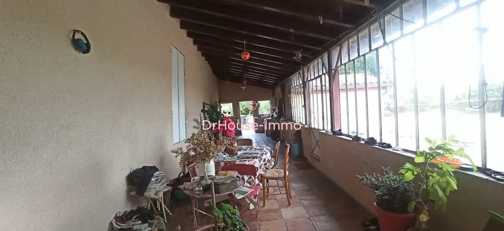 Terrasse - Maison en Pierres de Plain-Pied avec Terrain à Seyches