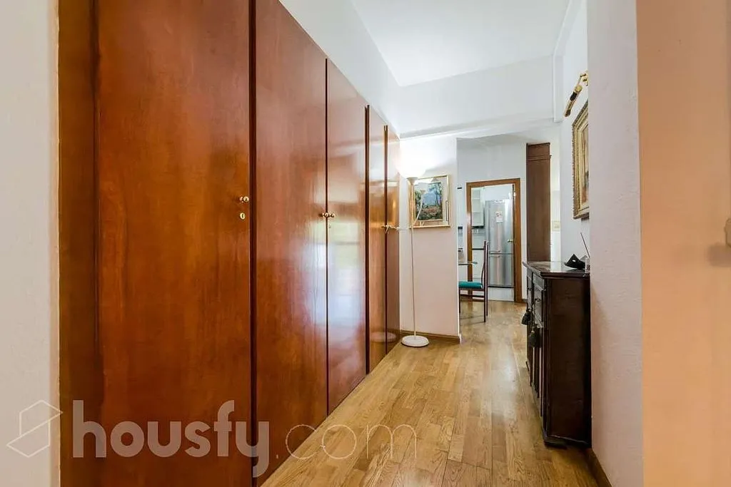 hallway_entrance