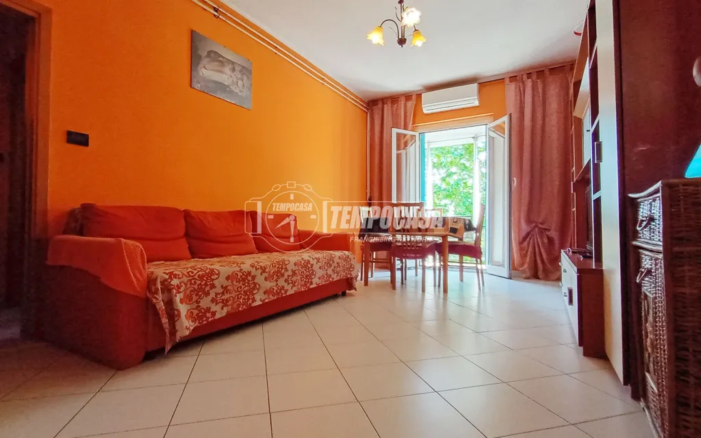 Séjour - Spacious 3-Bedroom Apartment in Cesate