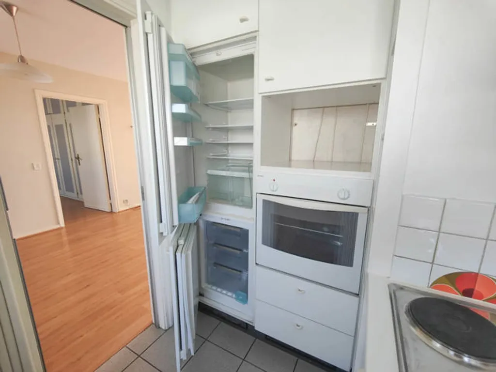 Cuisine - Appartement avec Terrasse ensoleillée à Montgomery