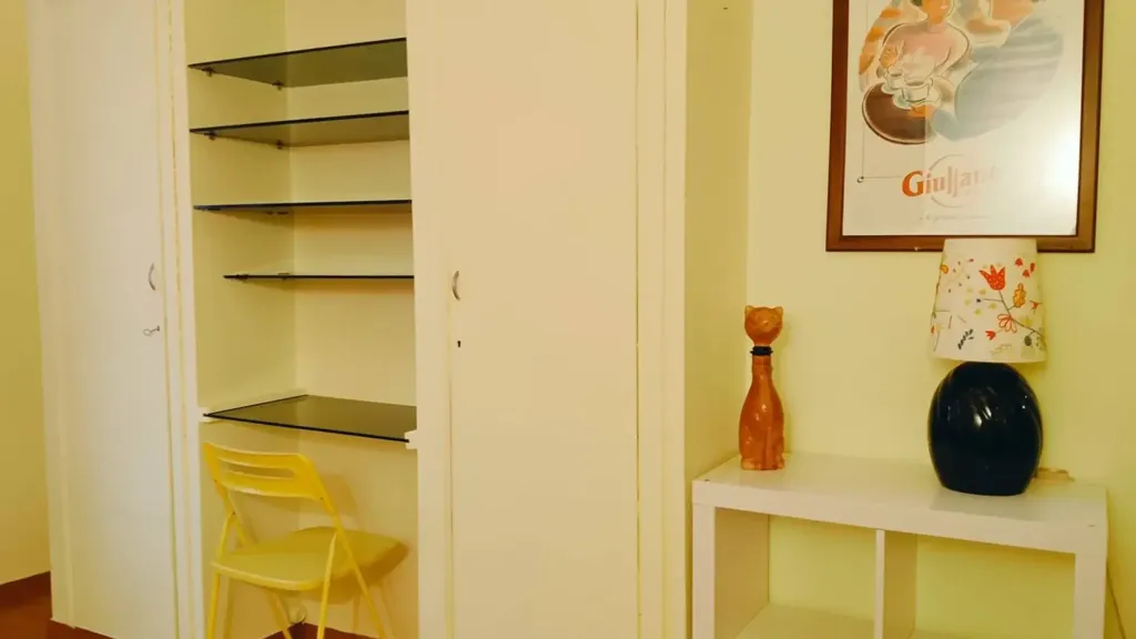 Studio - Historic Two-Bedroom Apartment in Torino