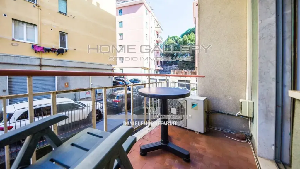 Balcon - Trilocale with Balcony in Albaro, Genoa